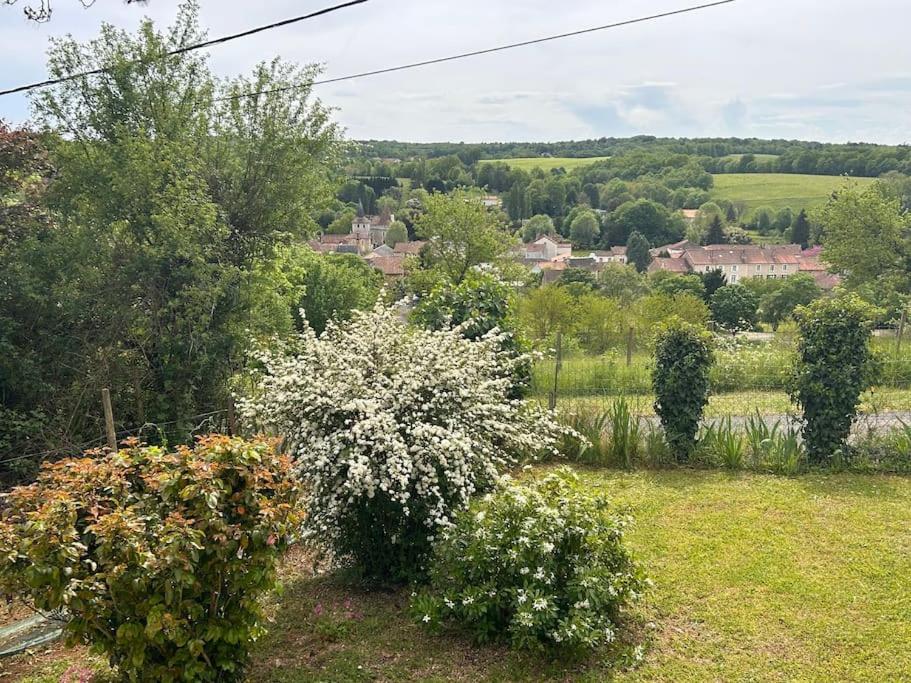 Maison Au Coeur Du Perigord Vert Javerlhac-et-la-Chapelle-Saint-Robert Esterno foto