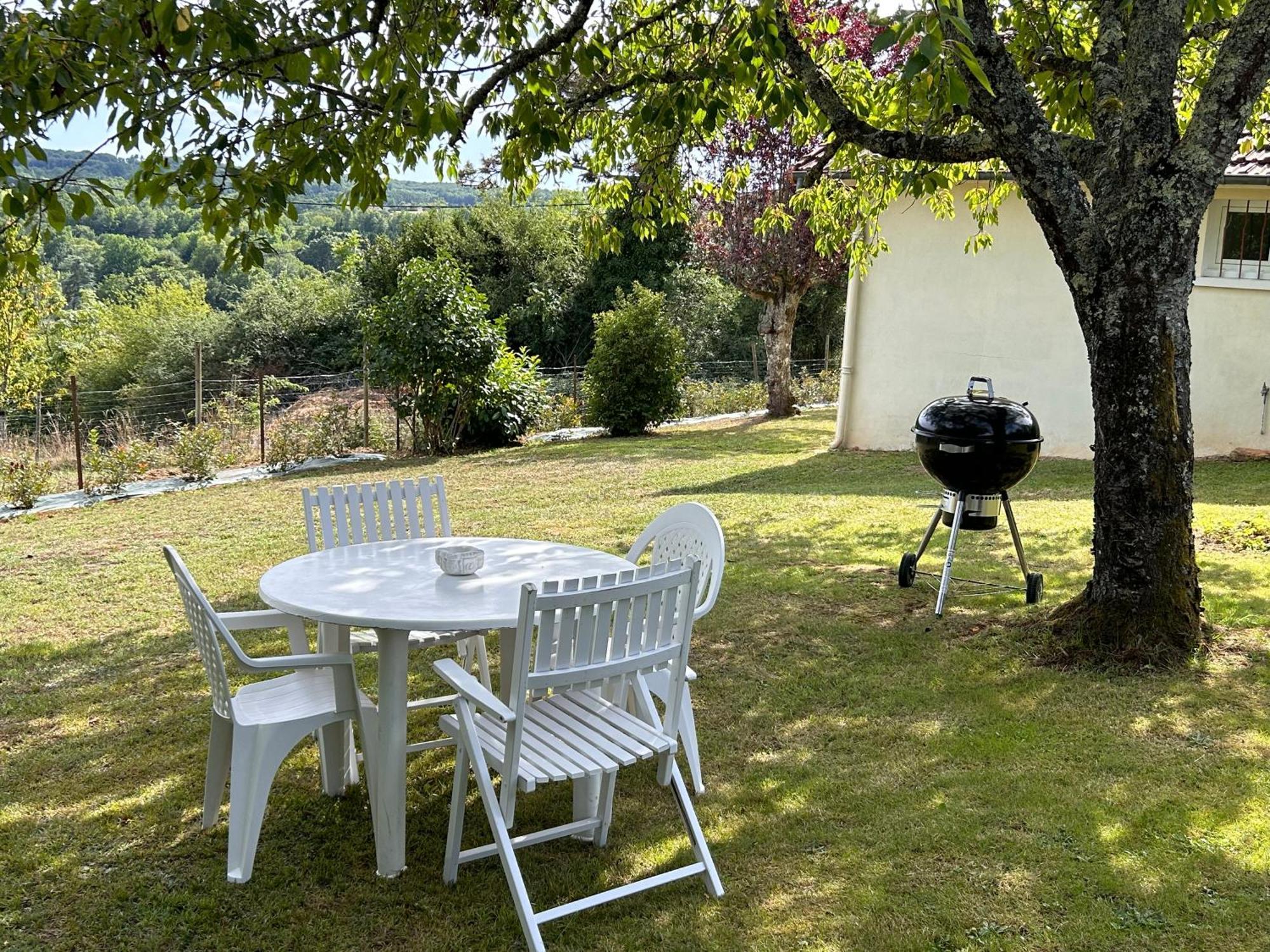 Maison Au Coeur Du Perigord Vert Javerlhac-et-la-Chapelle-Saint-Robert Esterno foto